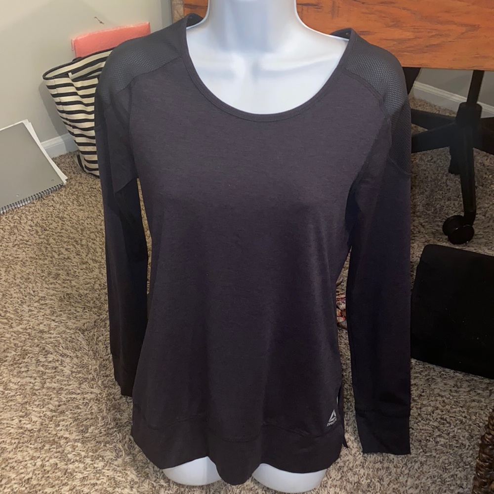 Women’s Reebok black long sleeved lightweight shirt workout top , size XS